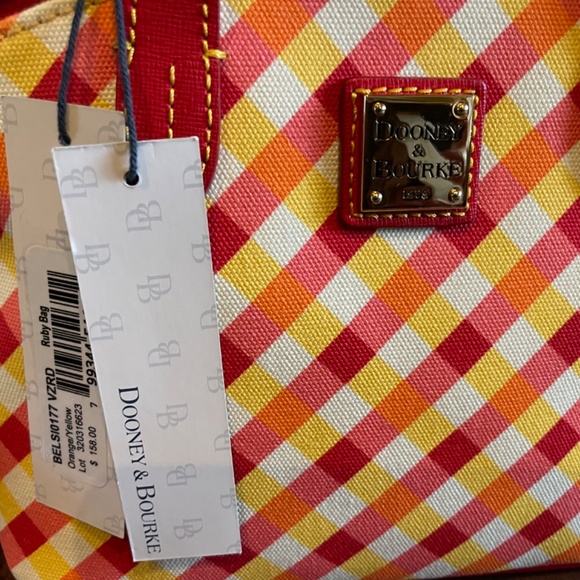 New Dooney & Bourke Small Crossbody with leather strap - Picture 2 of 10